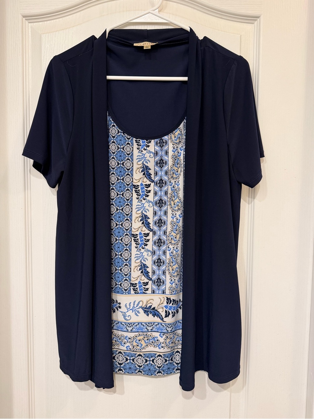 Lavish Navy Short-Sleeve Open-Front Tunic with Blue & Cream Printed Panel